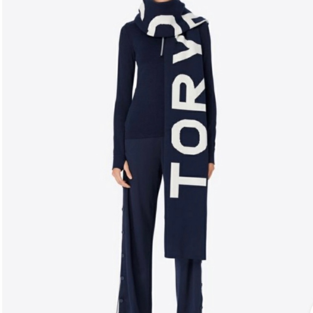 100% Authentic Tory Burch oversized Banner Logo Scarf